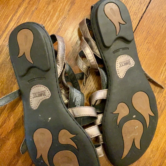 Born Gold Pearl Leather Gladiator Sandals sz 9 - Picture 4 of 5